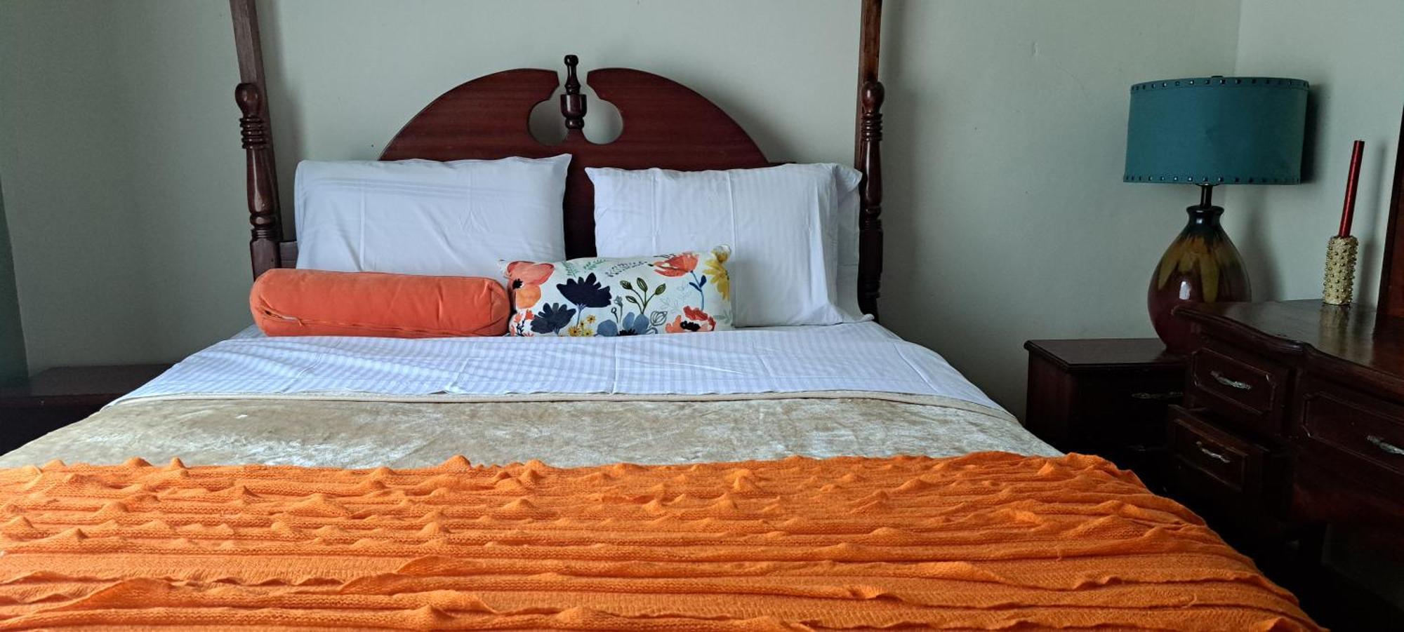 Jeanne'S Cottage Kisoro Екстериор снимка